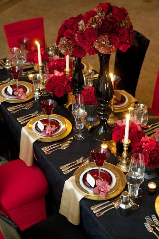 beautiful tablescape creates ambience and inspires conversation.
