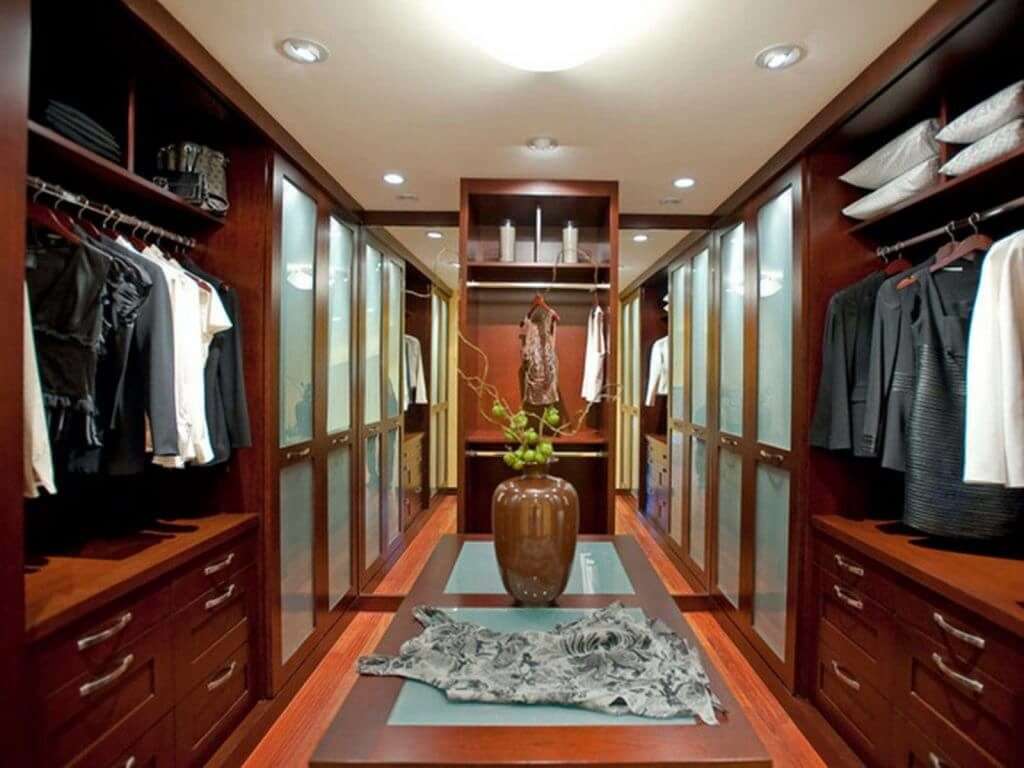 luxury-walk-in-closet-plan